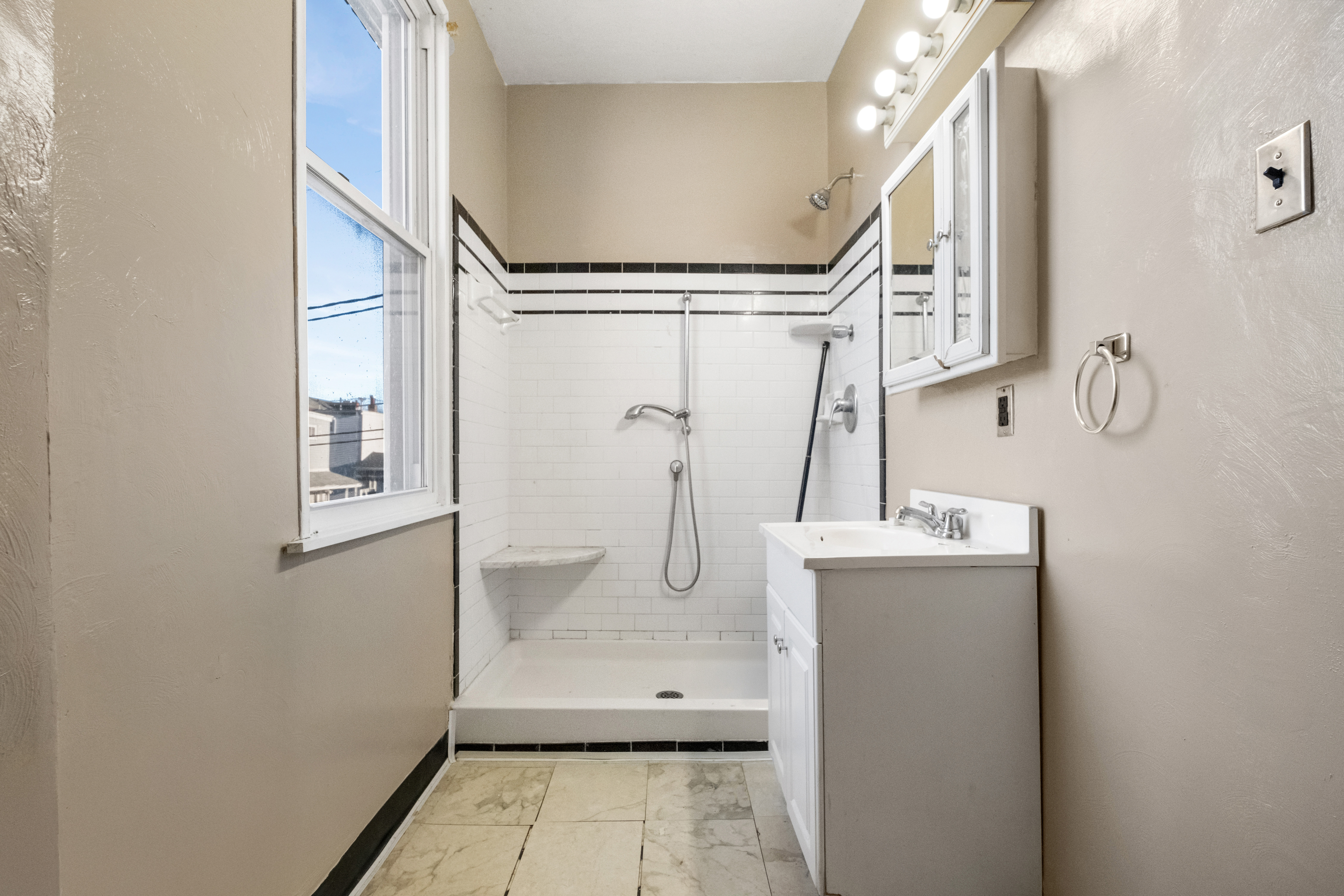 Property Photo #5